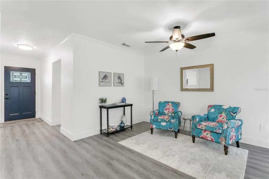 4105 W Oakellar Avenue Tampa FL 33611