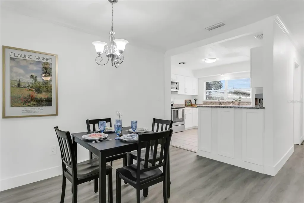 4105 W Oakellar Avenue Tampa FL 33611