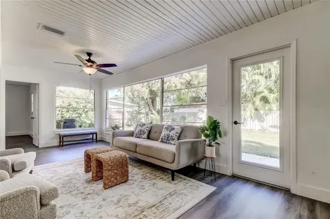 4105 W Oakellar Avenue Tampa FL 33611