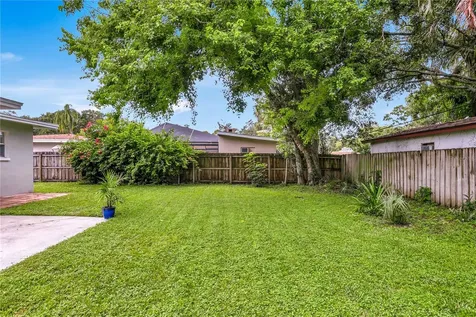 4105 W Oakellar Avenue Tampa FL 33611