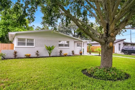 4105 W Oakellar Avenue Tampa FL 33611