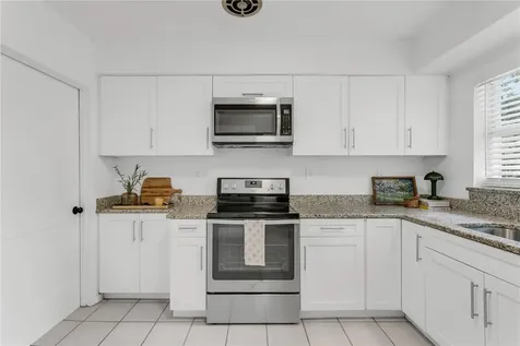 4105 W Oakellar Avenue Tampa FL 33611