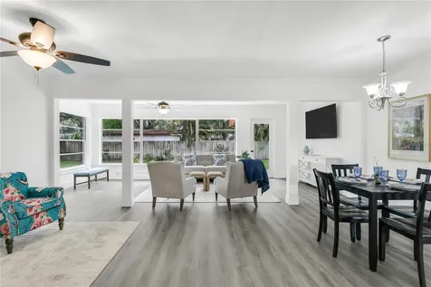 4105 W Oakellar Avenue Tampa FL 33611