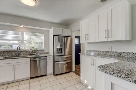 4105 W Oakellar Avenue Tampa FL 33611