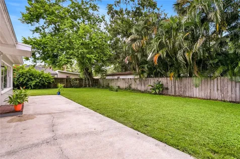 4105 W Oakellar Avenue Tampa FL 33611