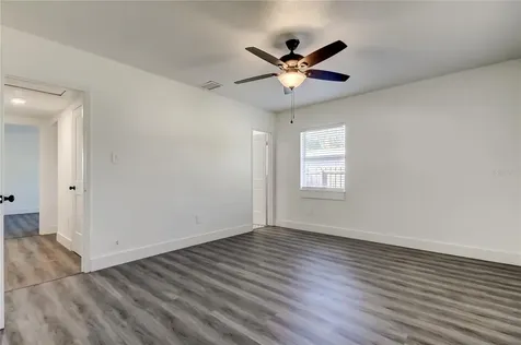 4105 W Oakellar Avenue Tampa FL 33611