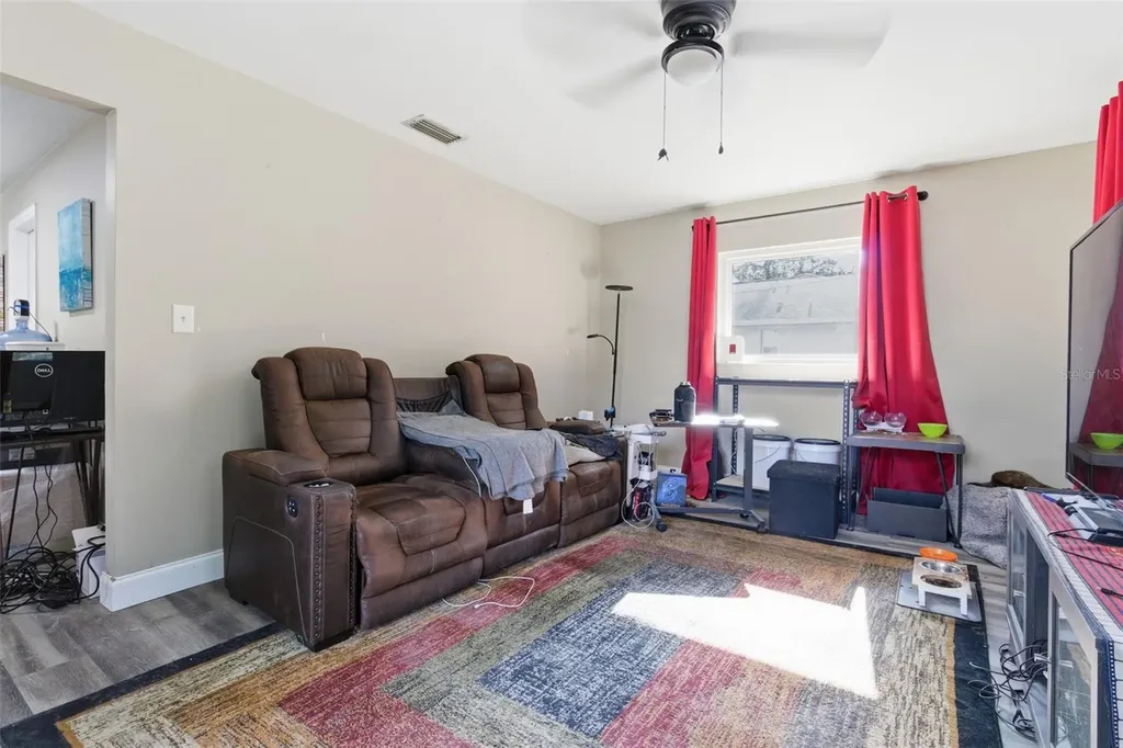 150 S Rooks Avenue Inverness FL 34453