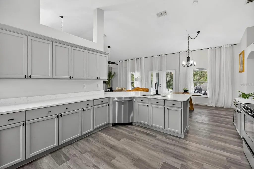 2687 Pine Shadow Lane Clermont FL 34711