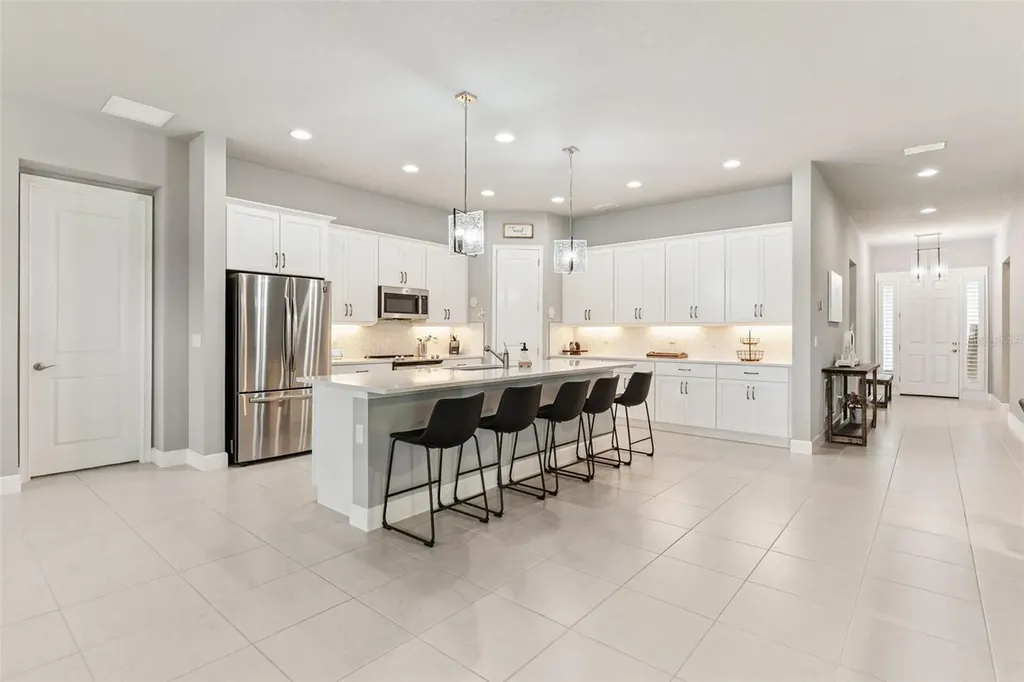 569 Mosaic Boulevard Daytona Beach FL 32124