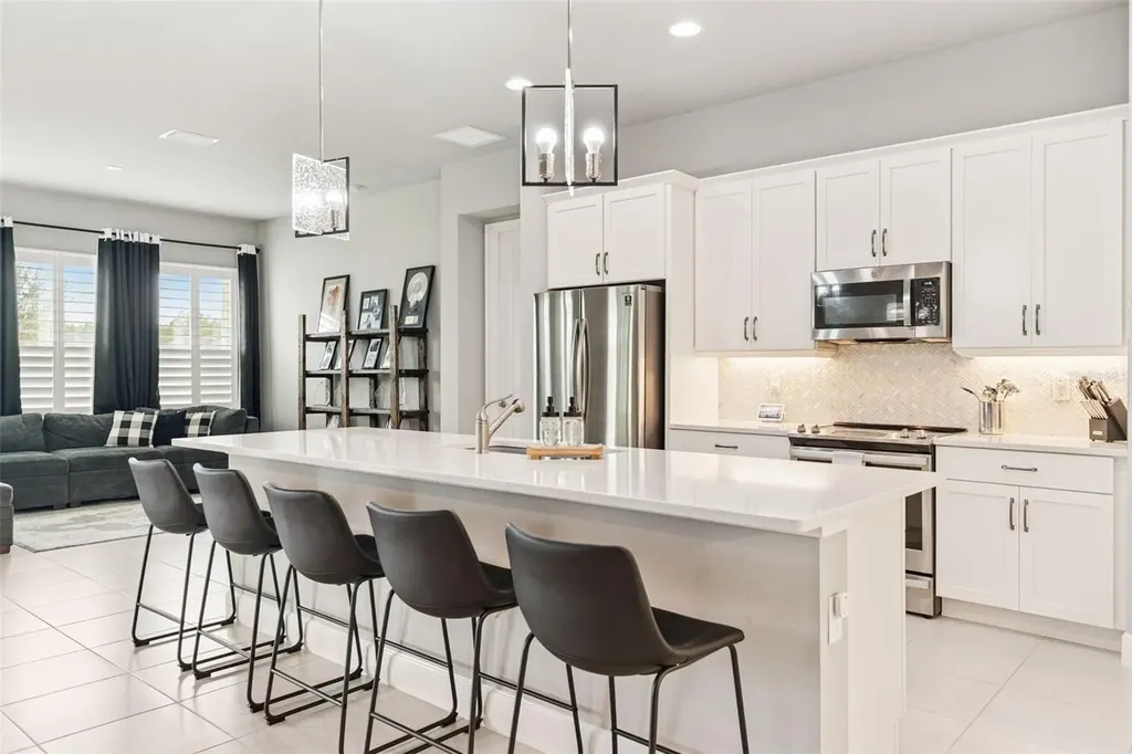 569 Mosaic Boulevard Daytona Beach FL 32124
