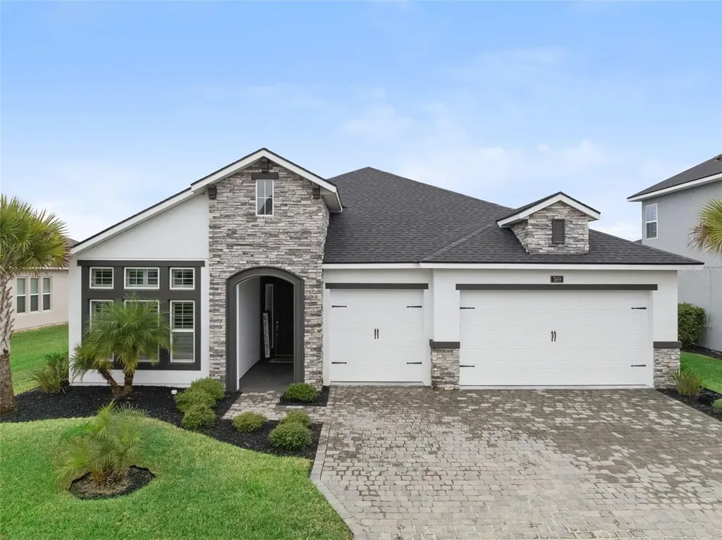 569 Mosaic Boulevard Daytona Beach FL 32124