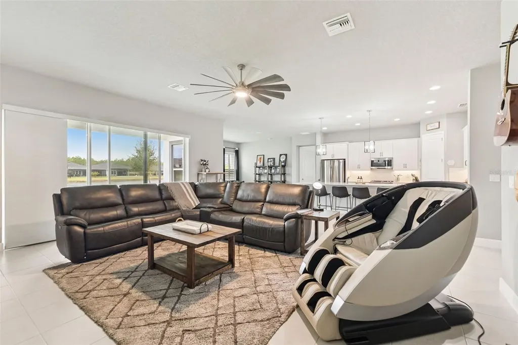 569 Mosaic Boulevard Daytona Beach FL 32124