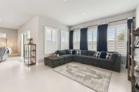569 Mosaic Boulevard Daytona Beach FL 32124