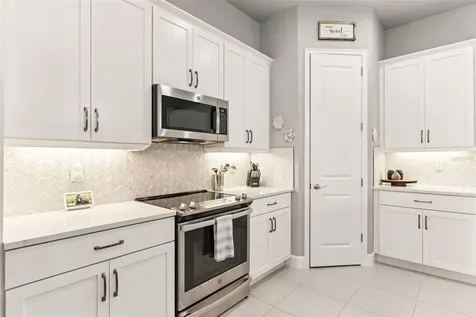 569 Mosaic Boulevard Daytona Beach FL 32124