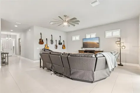 569 Mosaic Boulevard Daytona Beach FL 32124