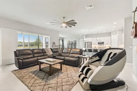 569 Mosaic Boulevard Daytona Beach FL 32124