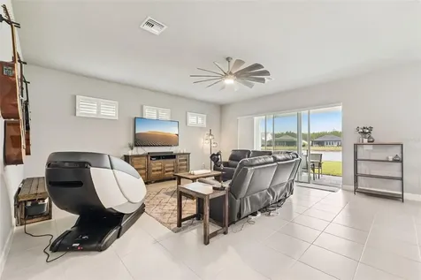 569 Mosaic Boulevard Daytona Beach FL 32124