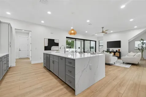 4535 26th Avenue S St Petersburg FL 33711