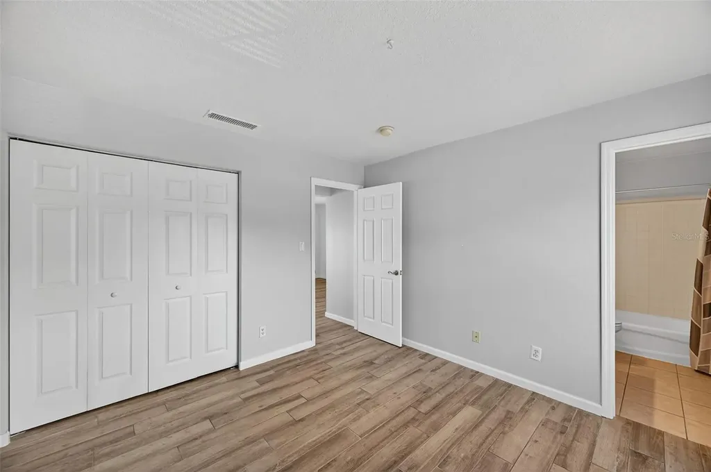 4872 Beach Drive SE St Petersburg FL 33705