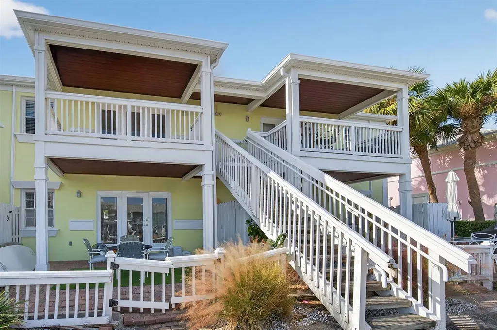 4872 Beach Drive SE St Petersburg FL 33705