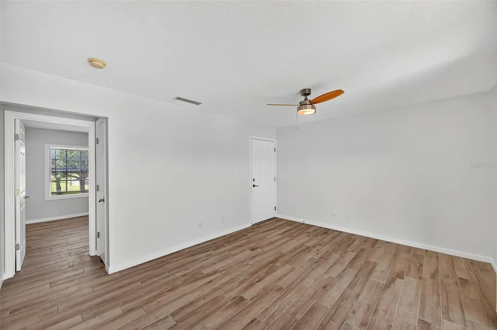 4872 Beach Drive SE St Petersburg FL 33705