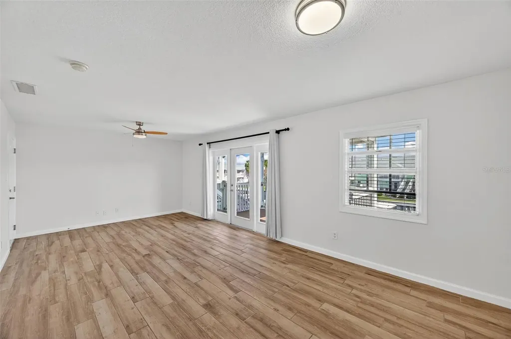 4872 Beach Drive SE St Petersburg FL 33705