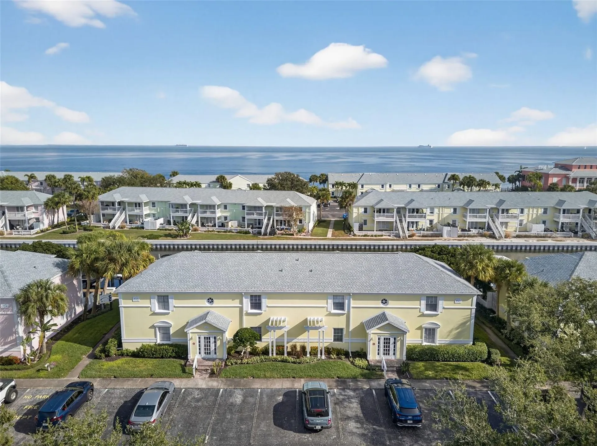 4872 Beach Drive SE St Petersburg FL 33705