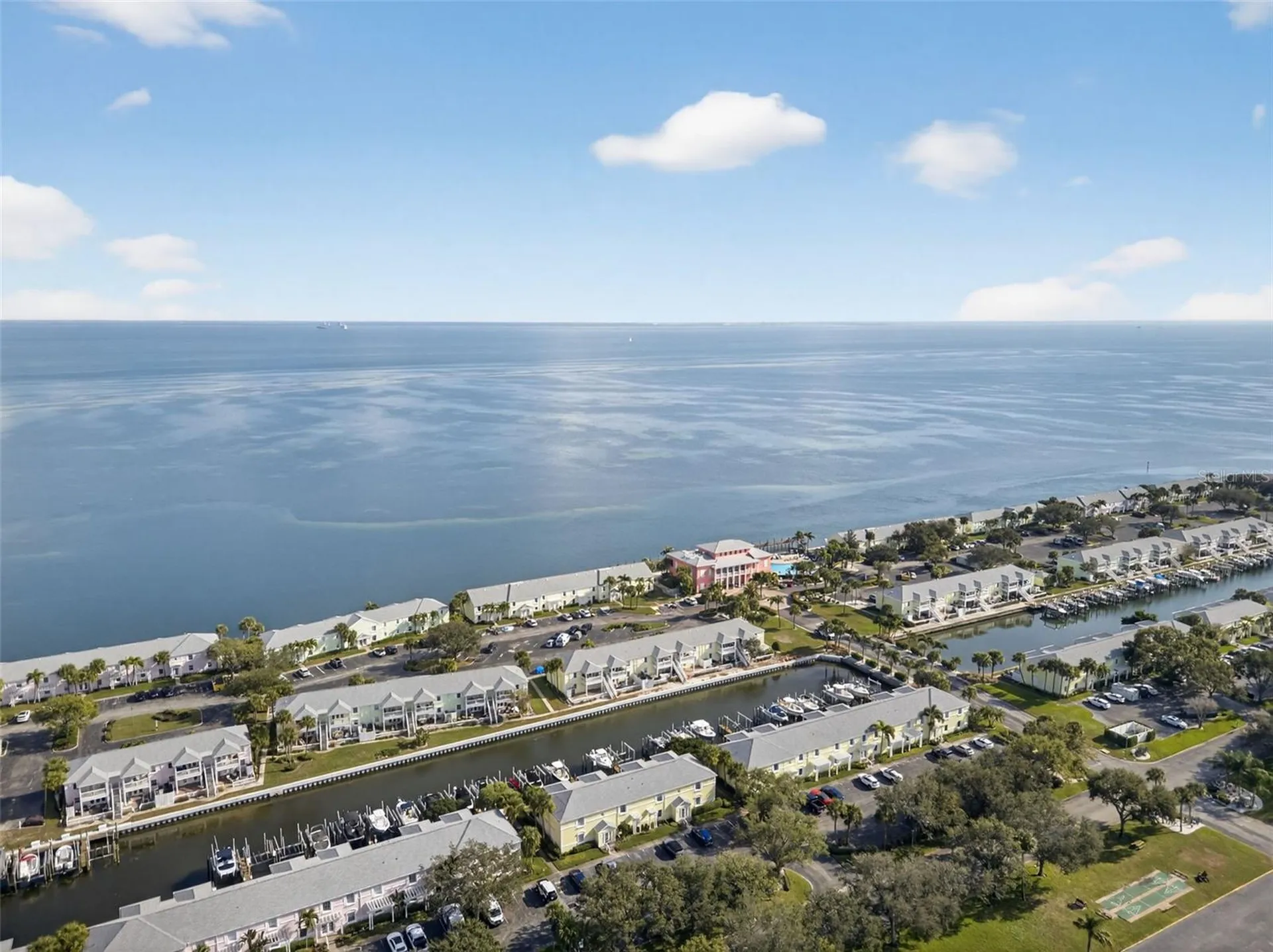 4872 Beach Drive SE St Petersburg FL 33705