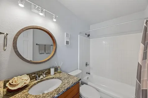 4872 Beach Drive SE St Petersburg FL 33705