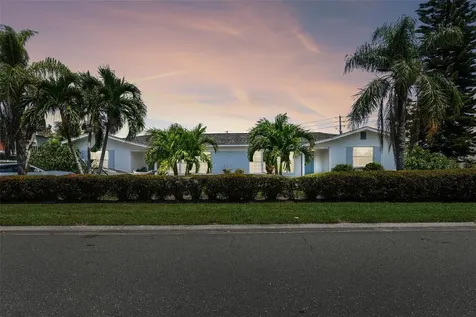 11225 2nd Street E Treasure Island FL 33706