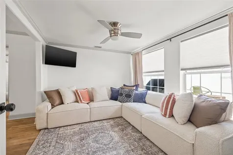 11225 2nd Street E Treasure Island FL 33706