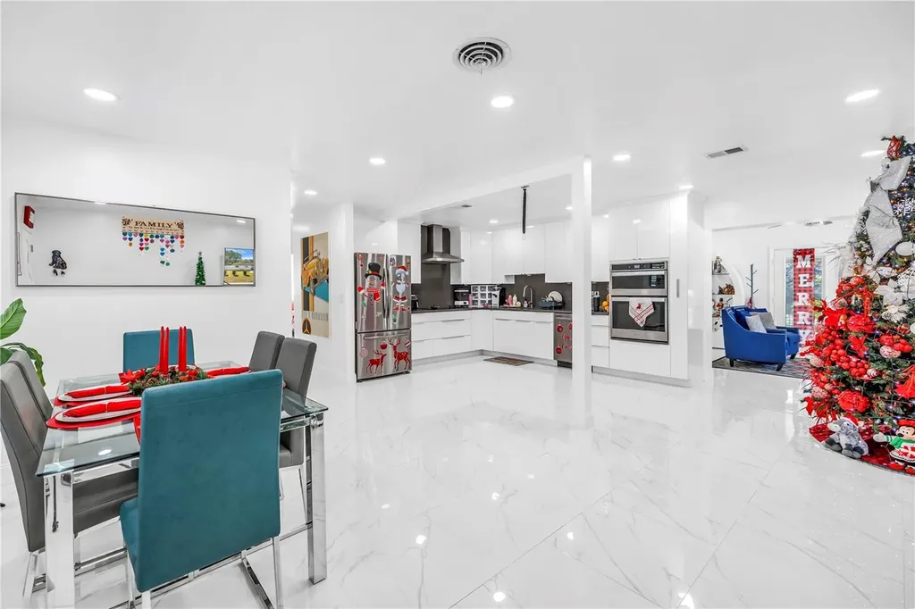 13216 Forest Hills Drive Tampa FL 33612