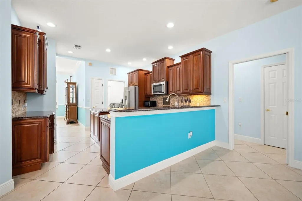 6882 Tailfeather Way Bradenton FL 34203