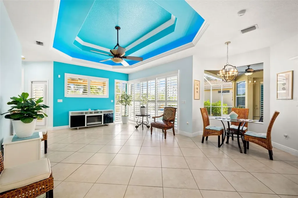 6882 Tailfeather Way Bradenton FL 34203