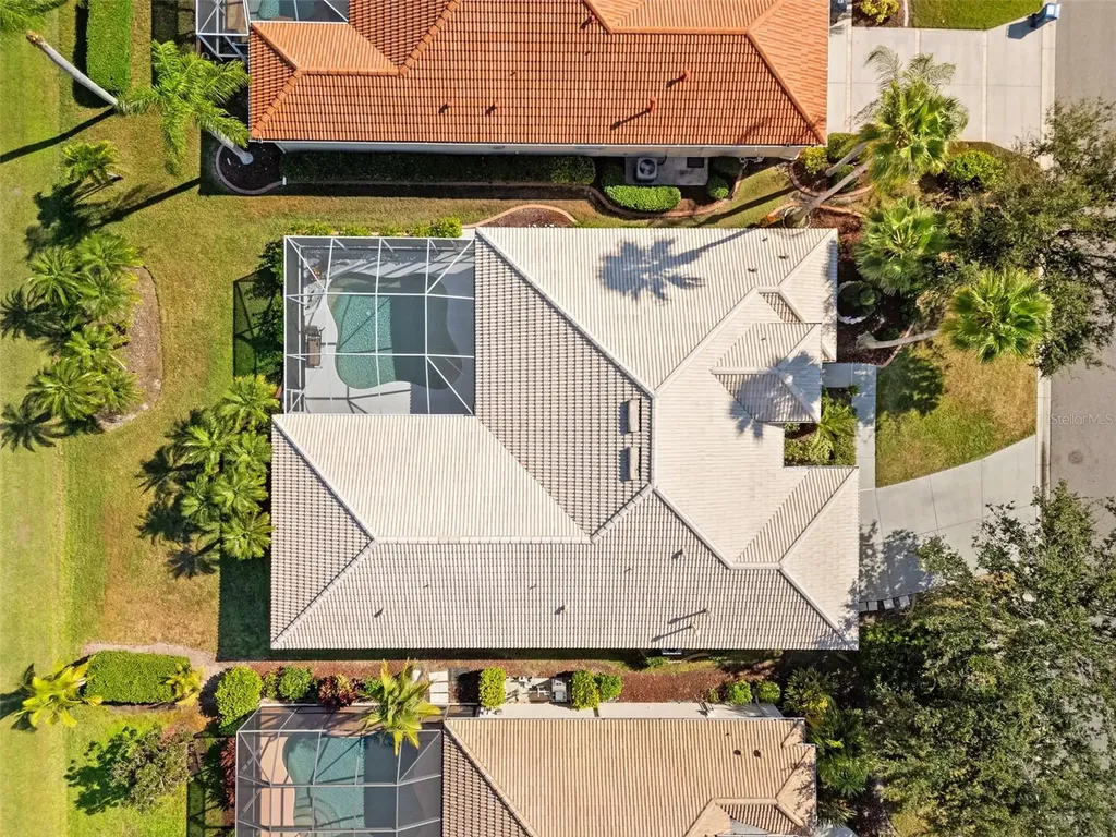 6882 Tailfeather Way Bradenton FL 34203