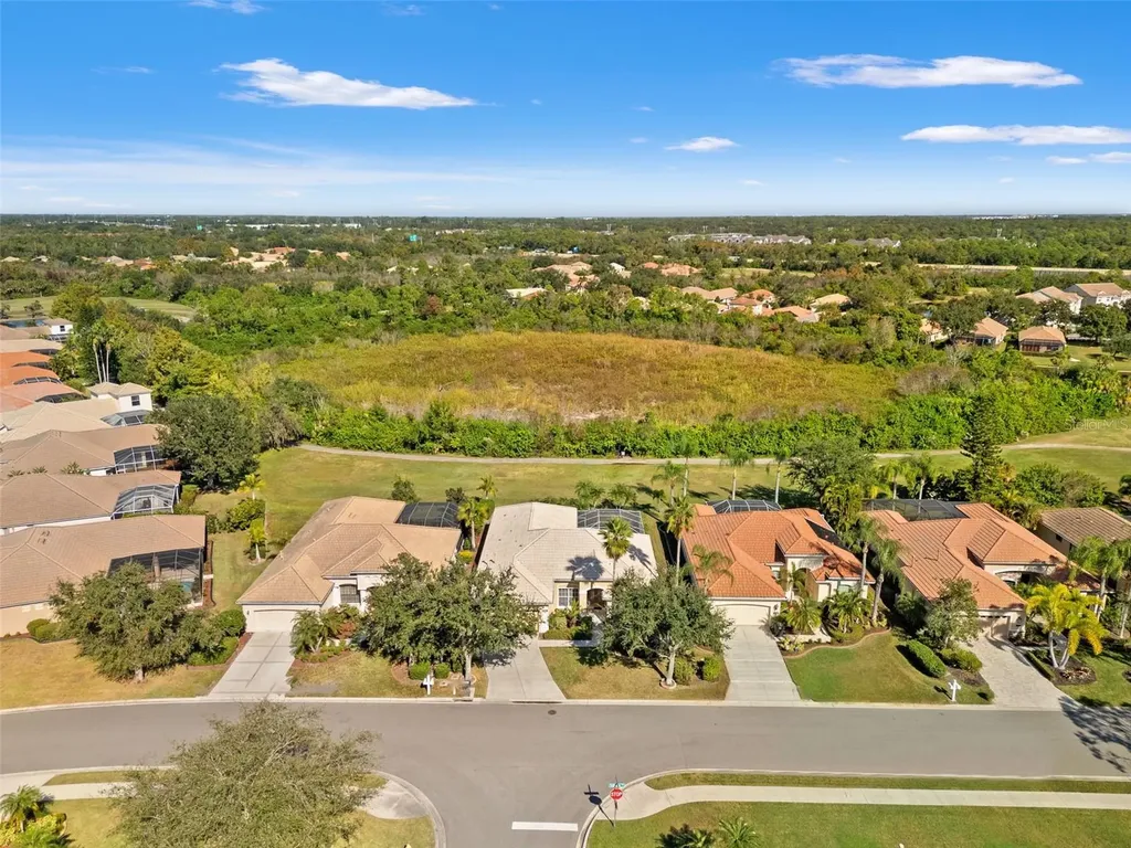 6882 Tailfeather Way Bradenton FL 34203