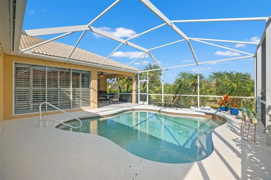 6882 Tailfeather Way Bradenton FL 34203