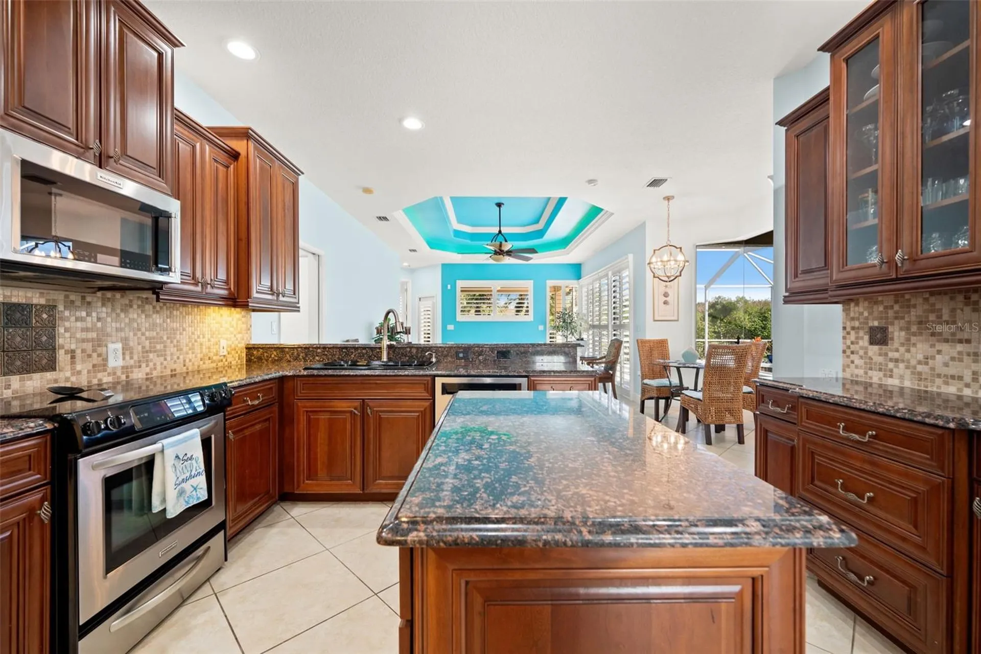 6882 Tailfeather Way Bradenton FL 34203