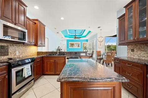 6882 Tailfeather Way Bradenton FL 34203
