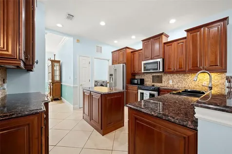 6882 Tailfeather Way Bradenton FL 34203
