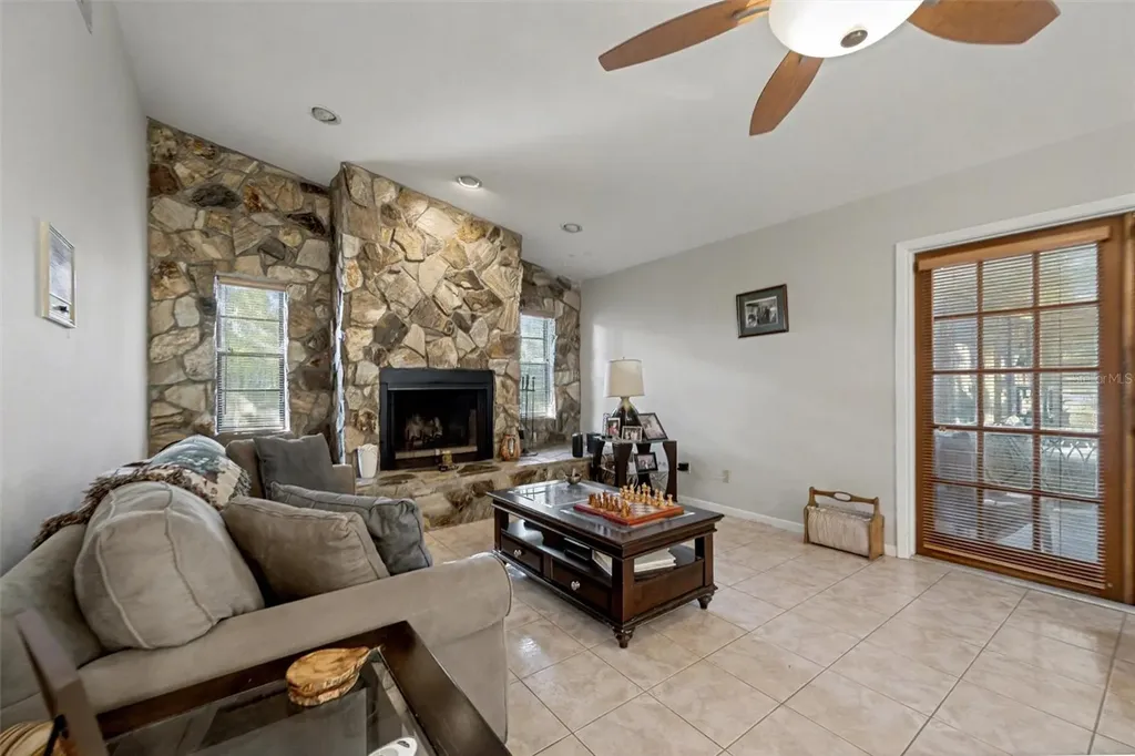 3480 16th Avenue N St Petersburg FL 33713