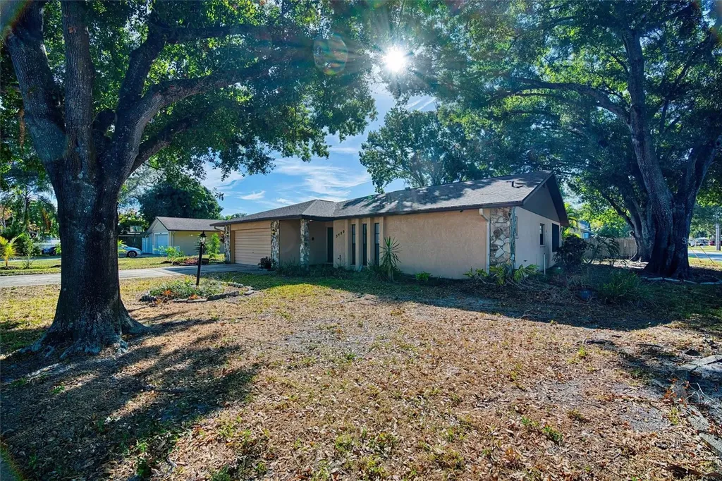 3480 16th Avenue N St Petersburg FL 33713