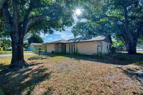 3480 16th Avenue N St Petersburg FL 33713