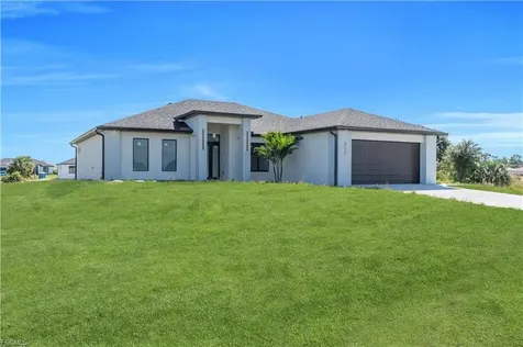 312 Pembroke Street Lehigh Acres FL 33974