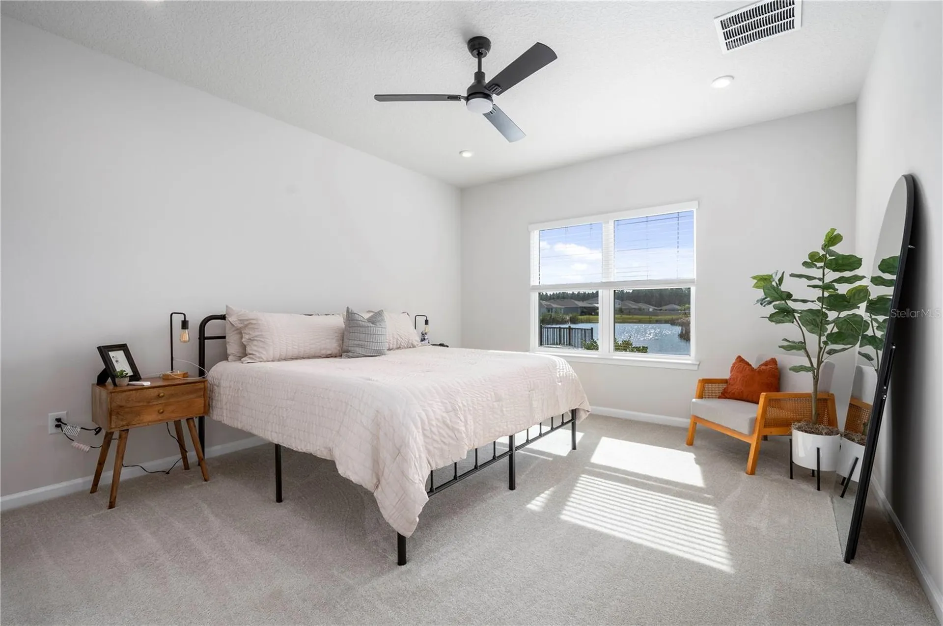 253 Eagle Harbor Way Daytona Beach FL 32124