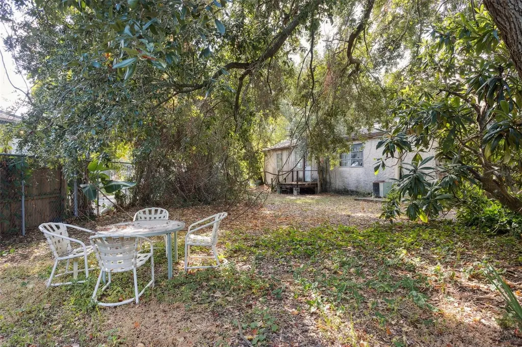 2509 Emma Circle Tampa FL 33614