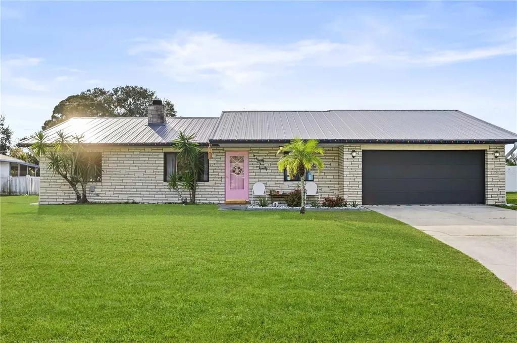 3220 Queen Palm Drive Edgewater FL 32141