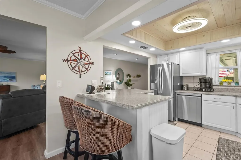 2531 Riverbluff Parkway Sarasota FL 34231