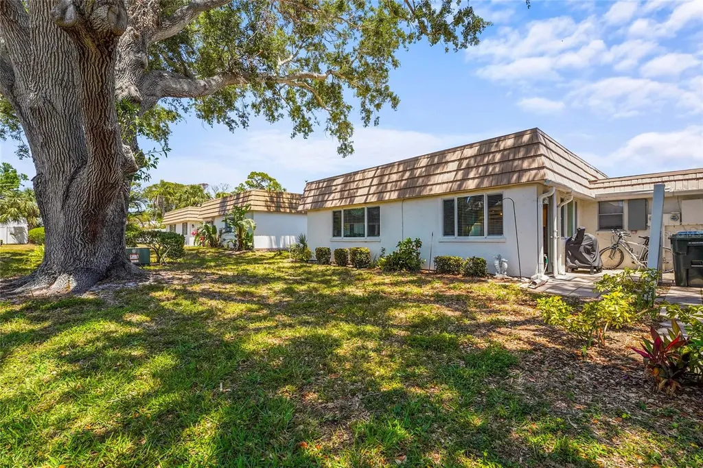 2531 Riverbluff Parkway Sarasota FL 34231