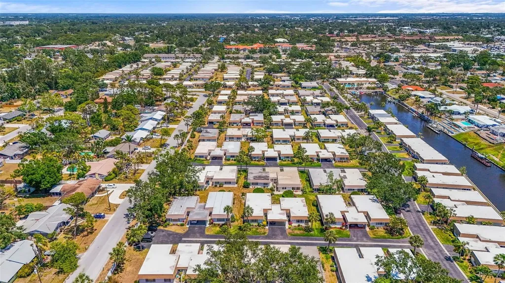 2531 Riverbluff Parkway Sarasota FL 34231